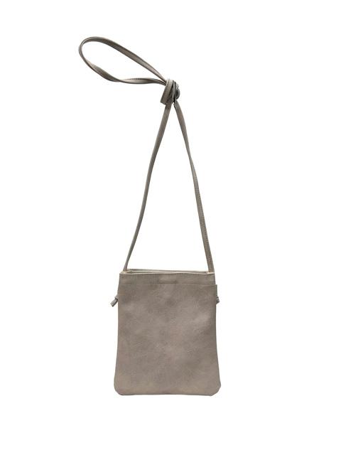 003189600 / カラー合皮　合皮　あおりショルダーバッグM　全4カラー　ｸﾞﾚｰｼﾞｭ