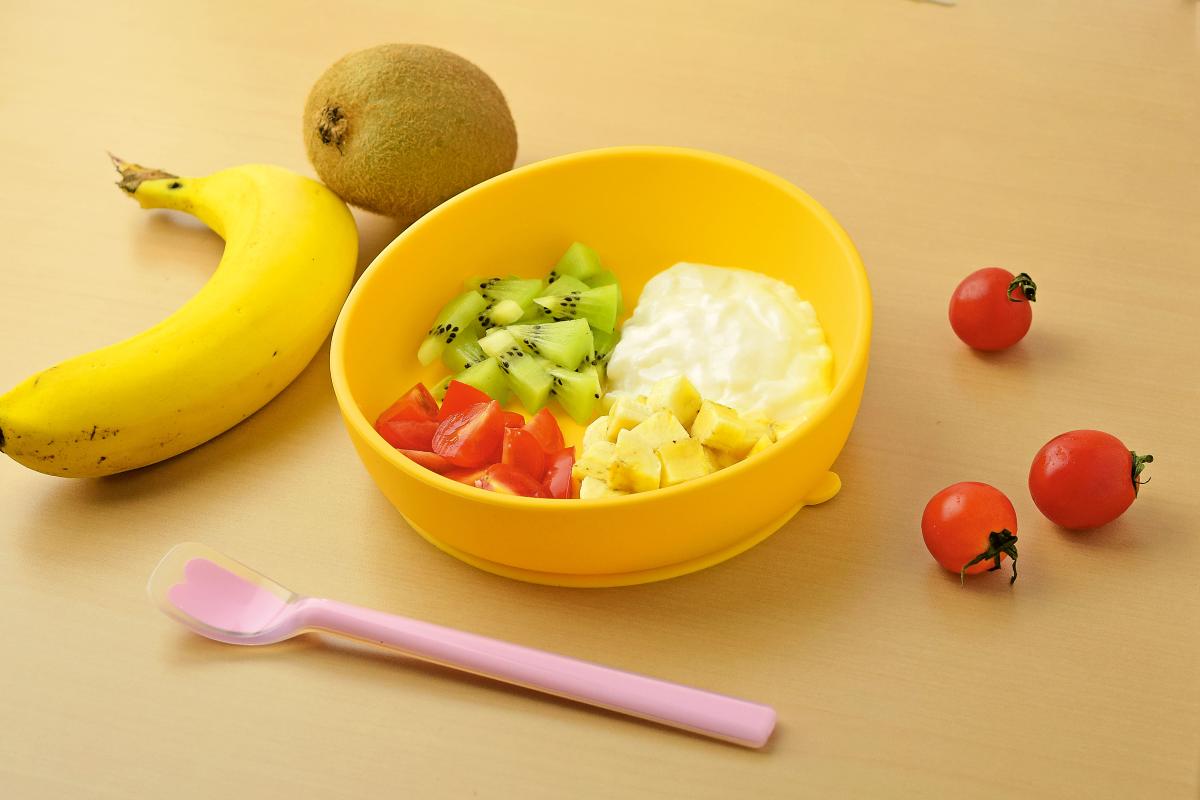 ピタッとシリコン皿 ブルー