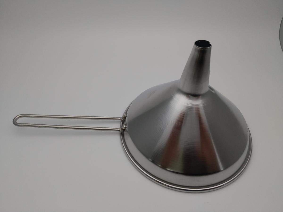 188　ハンドル付じょうご　15cm