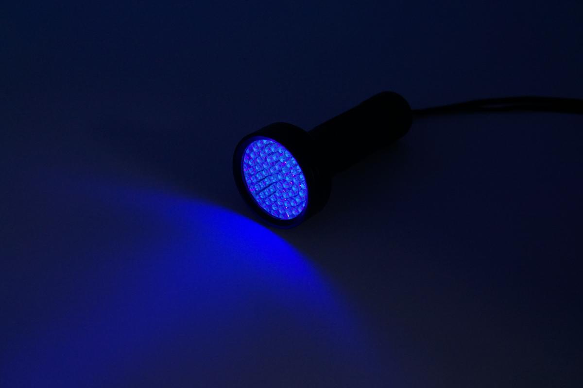 クールビーム　KB39　紫外線　UVライト　68LED