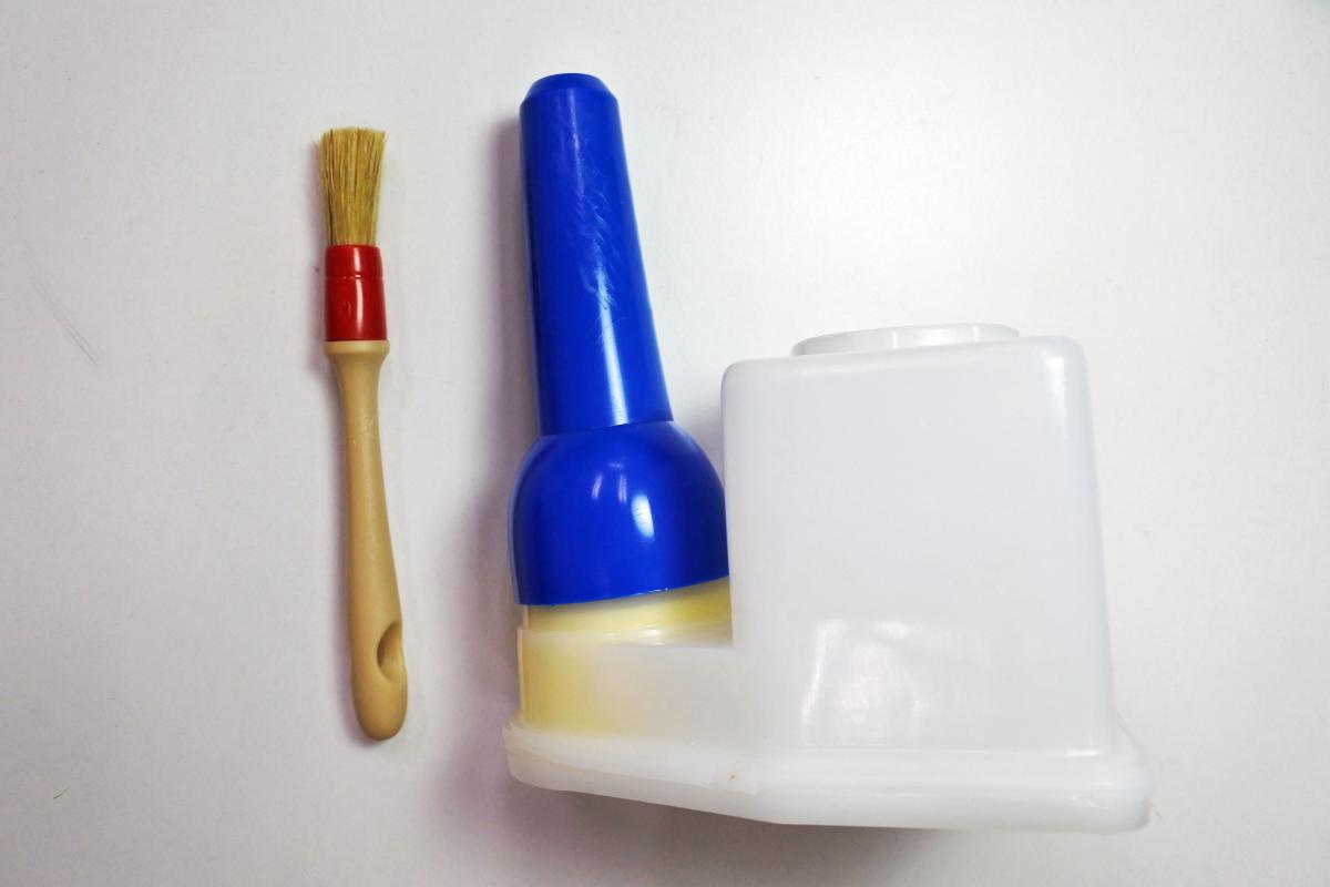 グルーコンテナ 1.5L（ボンドボトル）