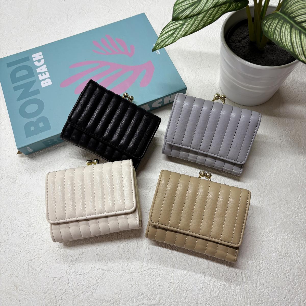 J7411 縦キルトがま口財布 がま口