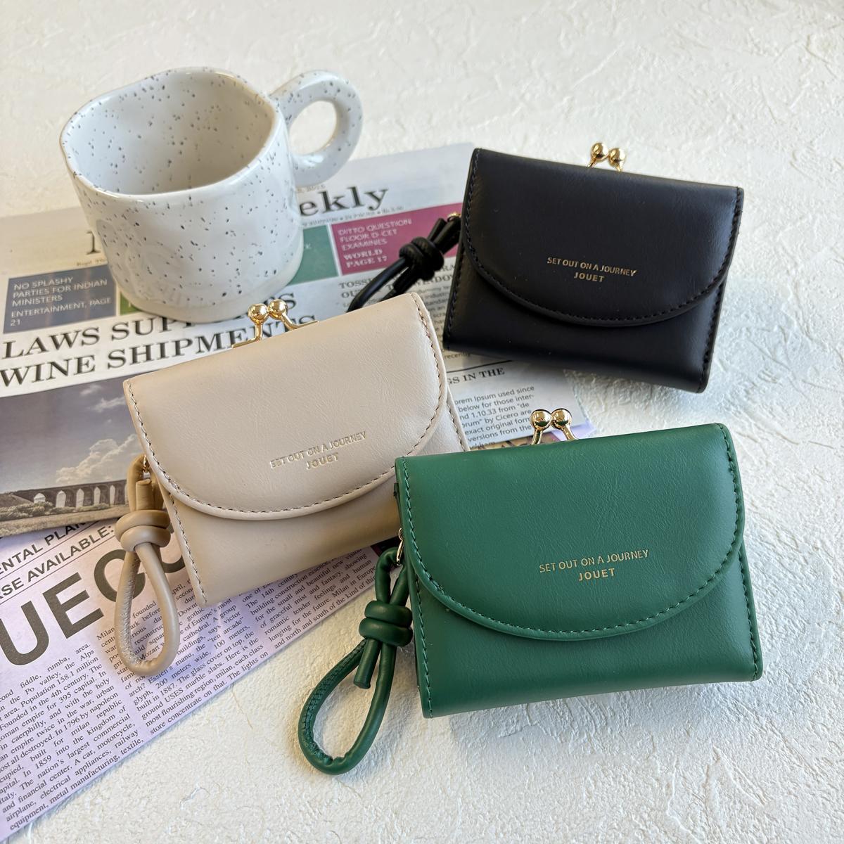 J7301 ラウンドフラップがま口財布