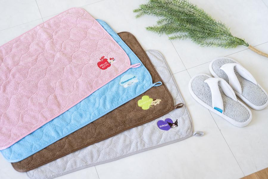サンリオキャラクターズ　足ふきマット　バスマット　4060cm