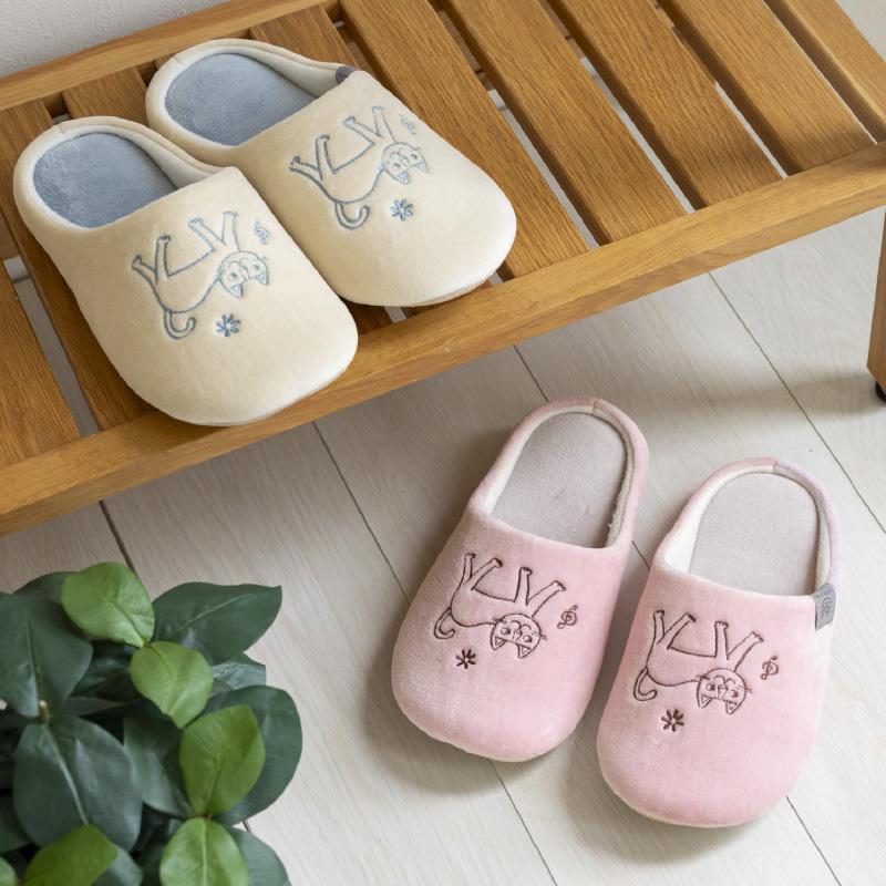 おかべてつろう　スリッパ　ネコ