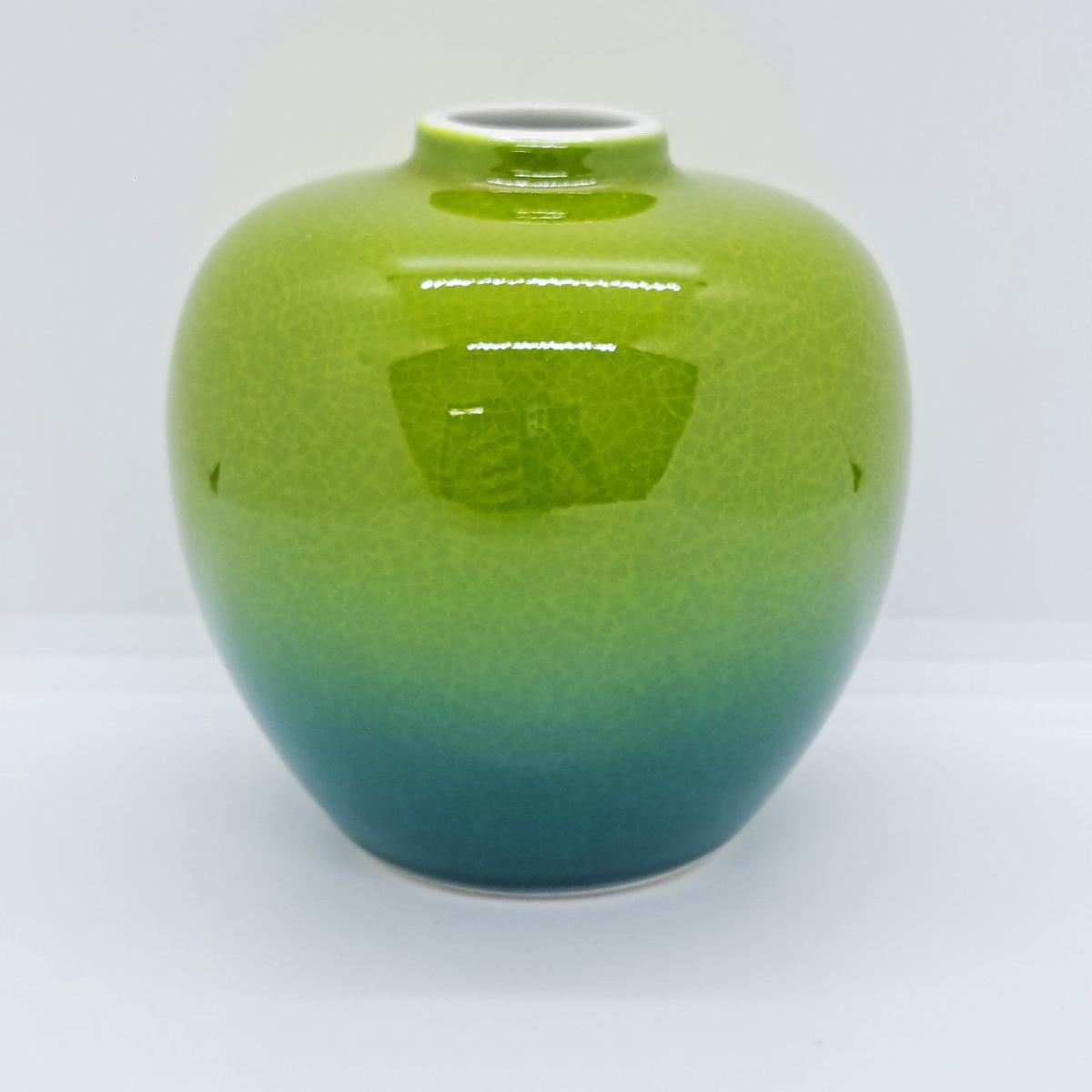 九谷焼一輪生銀山茶花