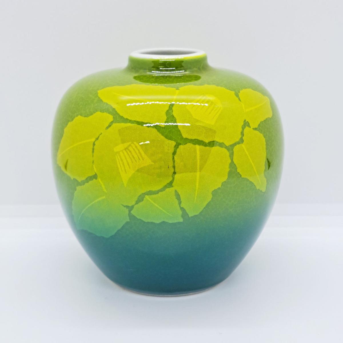 九谷焼一輪生／銀山茶花