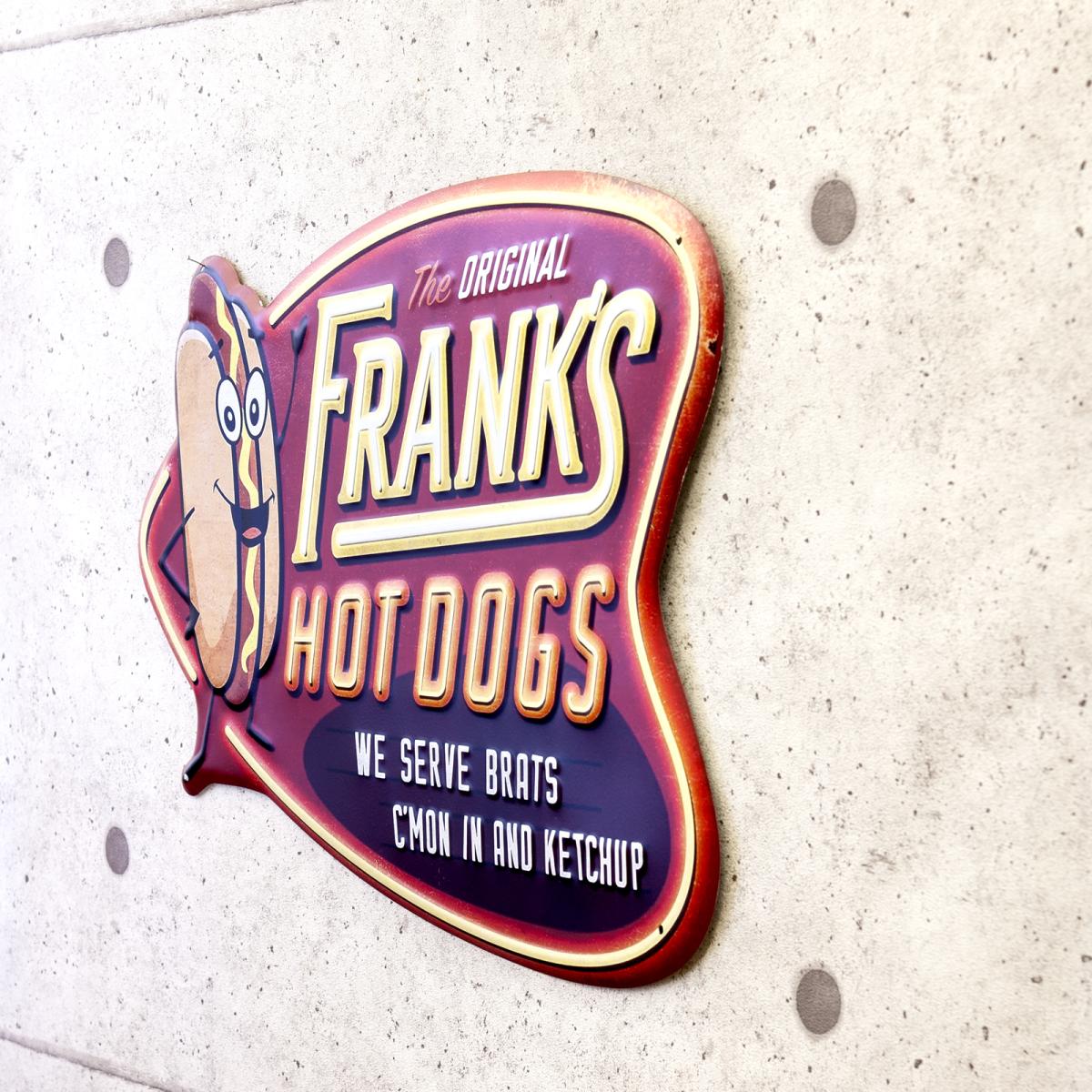 アンティークエンボスプレート  "FRANK'S HOT DOGS"