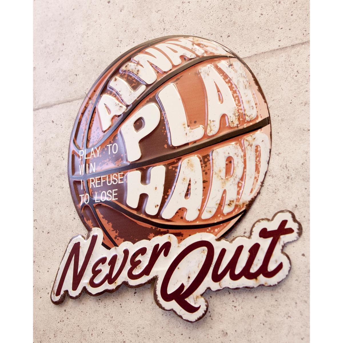 アンティークエンボスプレート［バスケットボール（Never Quit & Play Hard）］