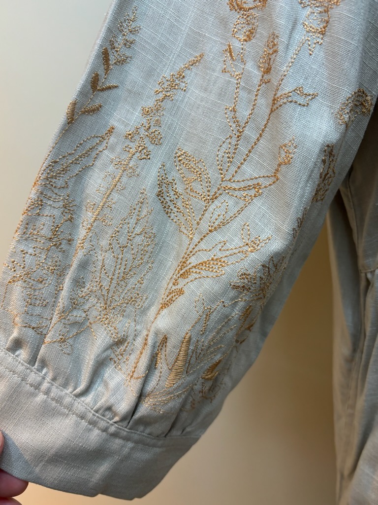 麻混刺繍ロング丈ブラウス