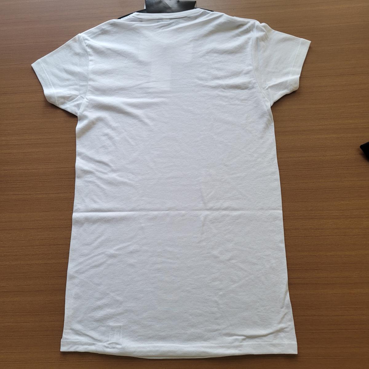 紳士　綿混　袖短め裾長め半袖丸首Tシャツ　オープンハンガー仕様
