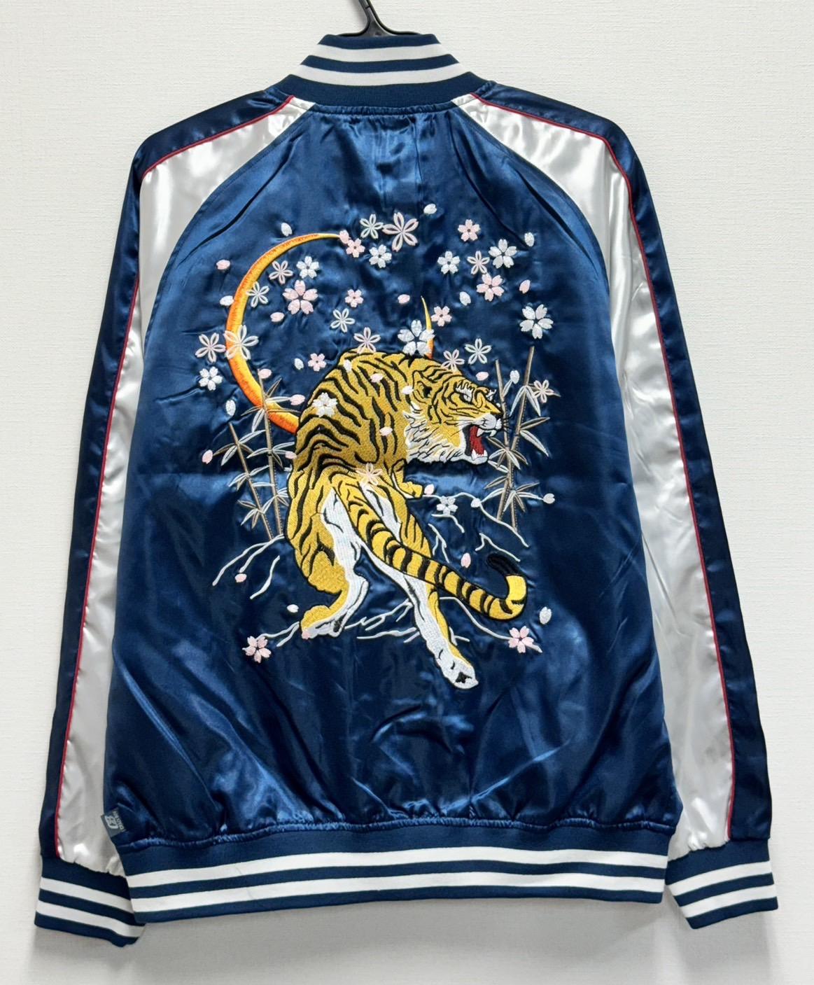 スカジャン　虎柄