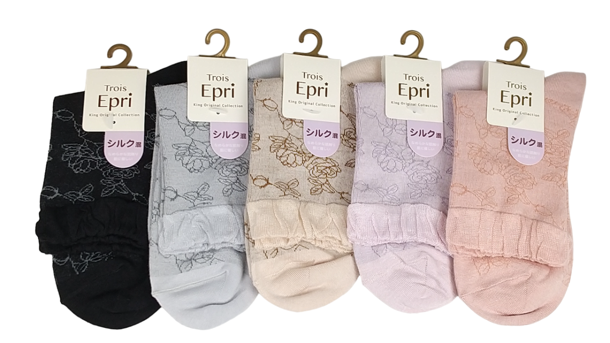 【クルーソックス】　シルク混　スパイラルライン薔薇柄