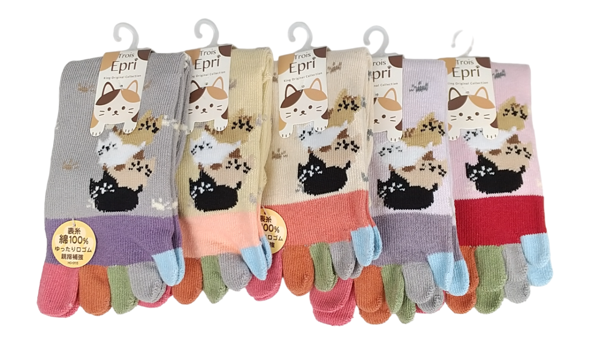 【5本指ソックス】　足跡＆つま先猫4匹　親指補強　ゆったり口ゴム　表糸綿100％　クルー丈