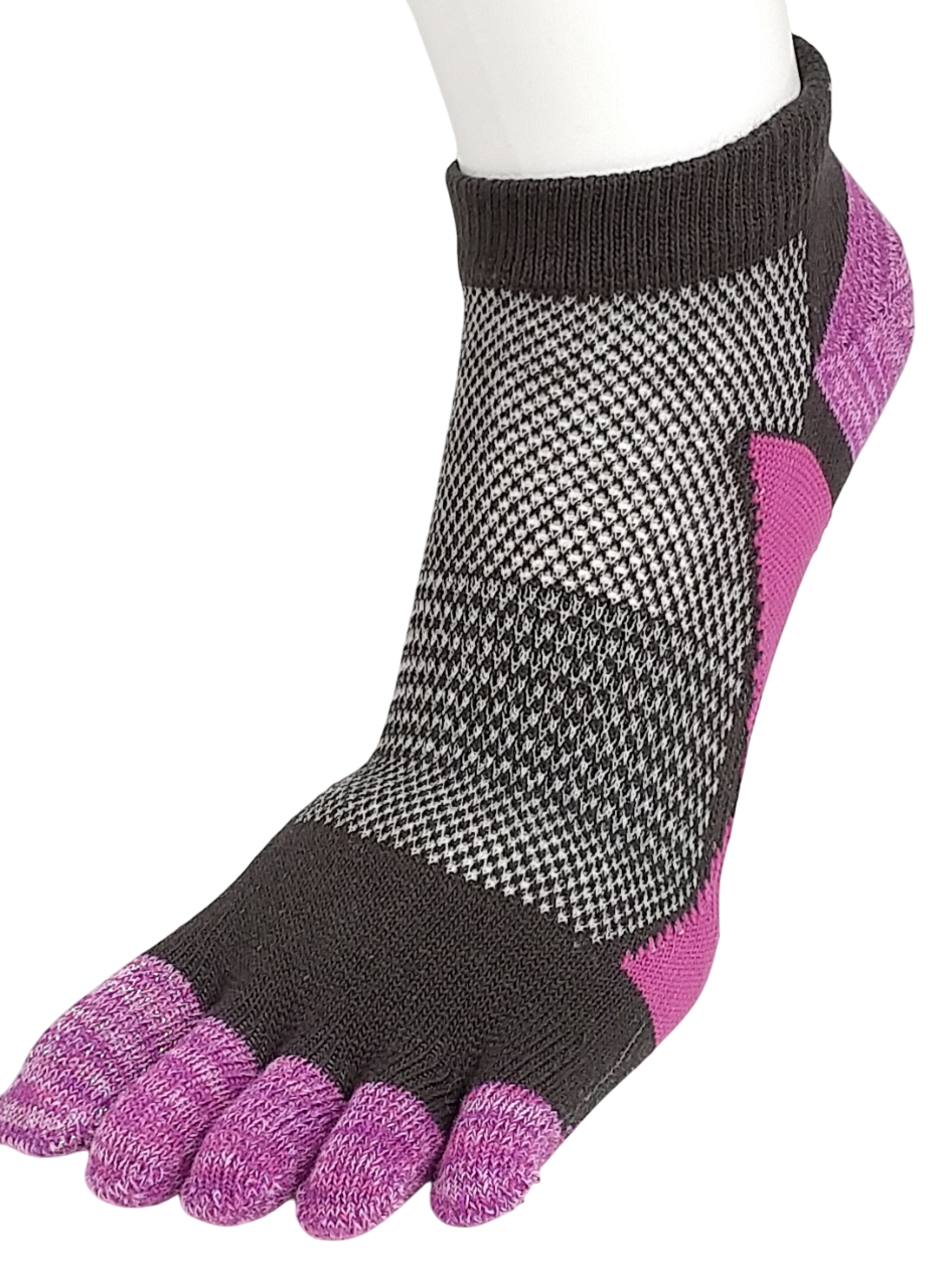 フィットネス5本指　かかとつま先引き揃えサポートメッシュ　スニーカー丈