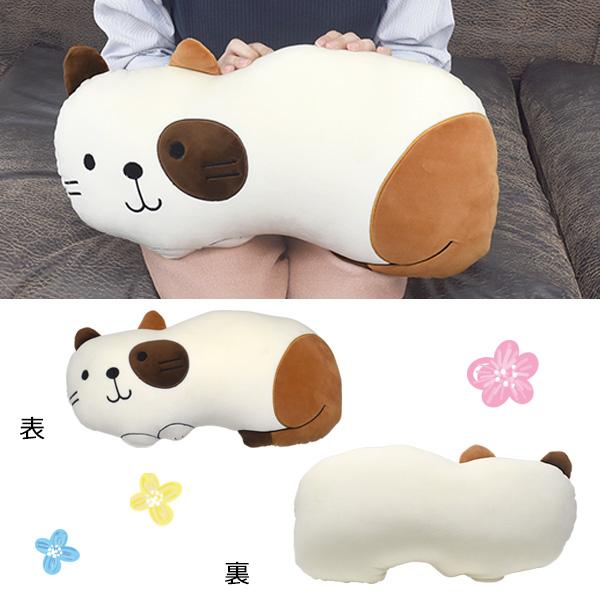 抱きしめたくなる柔らかさ　ねこのまくら