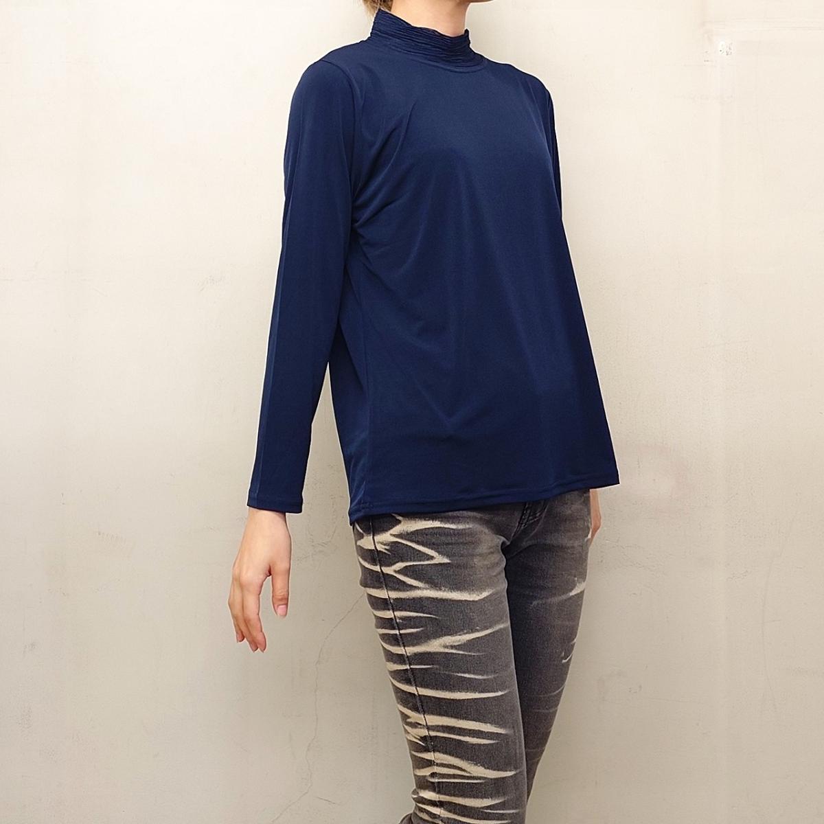 襟シアープリーツ　無地長袖Tシャツ