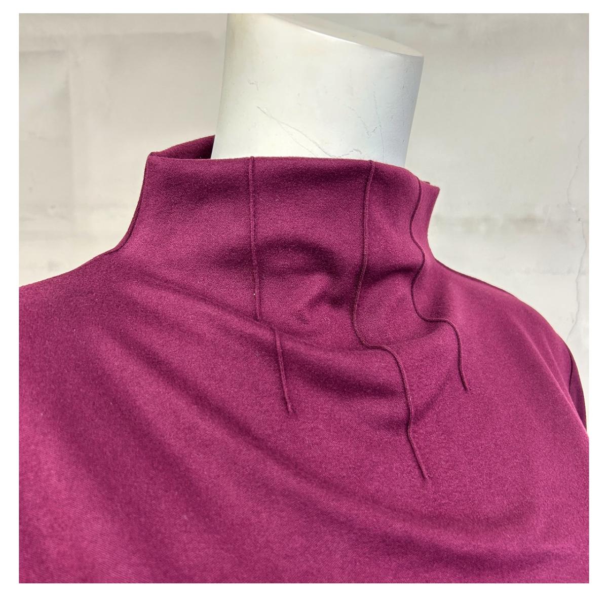 ピーチ起毛　3本タック　ボトルネック　カットソー