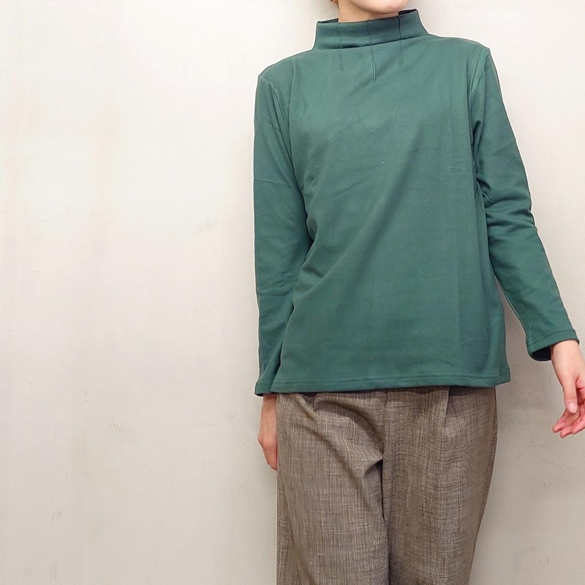 ピーチ起毛　3本タック　ボトルネック　カットソー