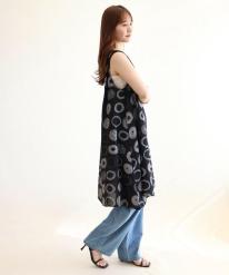 アートリングプリントノースリーブワンピース