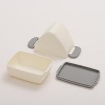 お米から出来たおにぎりランチボックス