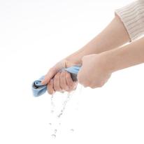 首に巻く 氷のう 2色（ネイビー・ライトブルー）