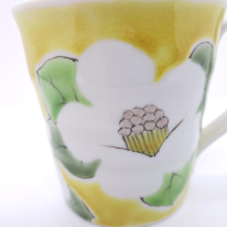 九谷焼マグカップ／黄椿