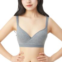 スポーツブラジャー