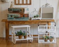 アンティーク調仕上げのプランタースタンド　ルフェン・プランタースタンド