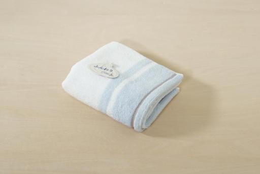ふんわりホイップ　フェイスタオル　水色