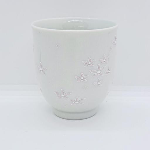 九谷焼湯呑／小花ちらしピンク