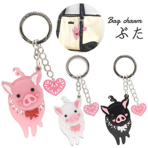 百貨店でも販売されていました♪　バッグチャーム♪ぶた